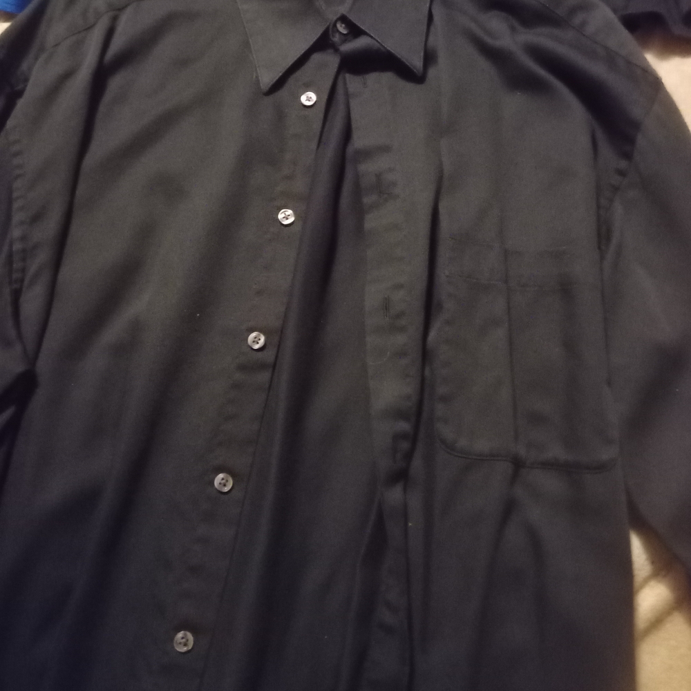 Liz Claiborne Black Casual Button Down Shirt